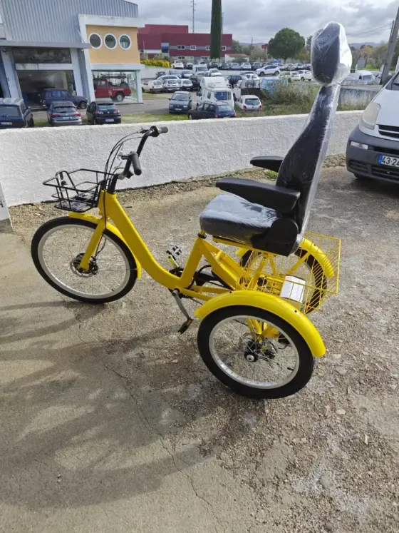 3WB Bike elétrica de mobilidade reduzida, amarelo